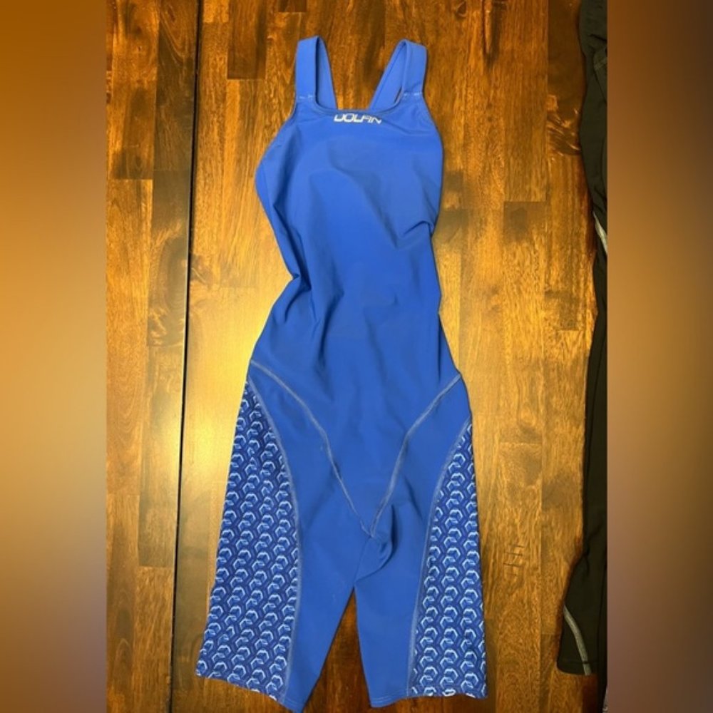 DOLFIN 12U APPROVED TECH SUIT
